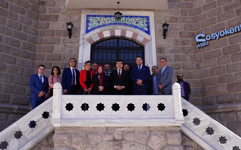 Kosova Prizren Üniversitesi Temsilcileri Üniversitemizi ve ASBÜ Sosyokent'i Ziyaret Ettiler